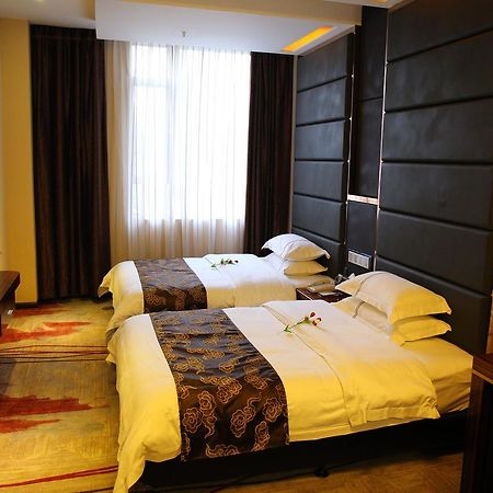 Lavande Hotel Wuhan Railway Station Экстерьер фото