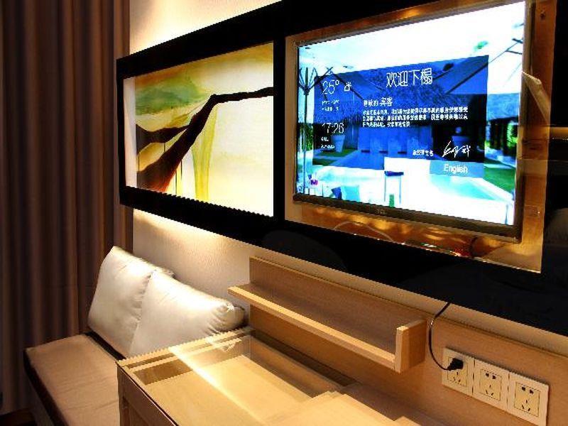 Lavande Hotel Wuhan Railway Station Экстерьер фото