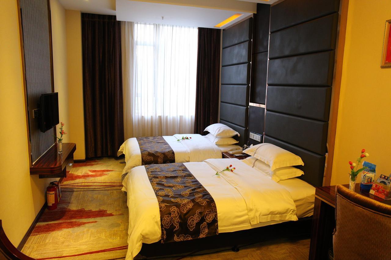 Lavande Hotel Wuhan Railway Station Экстерьер фото