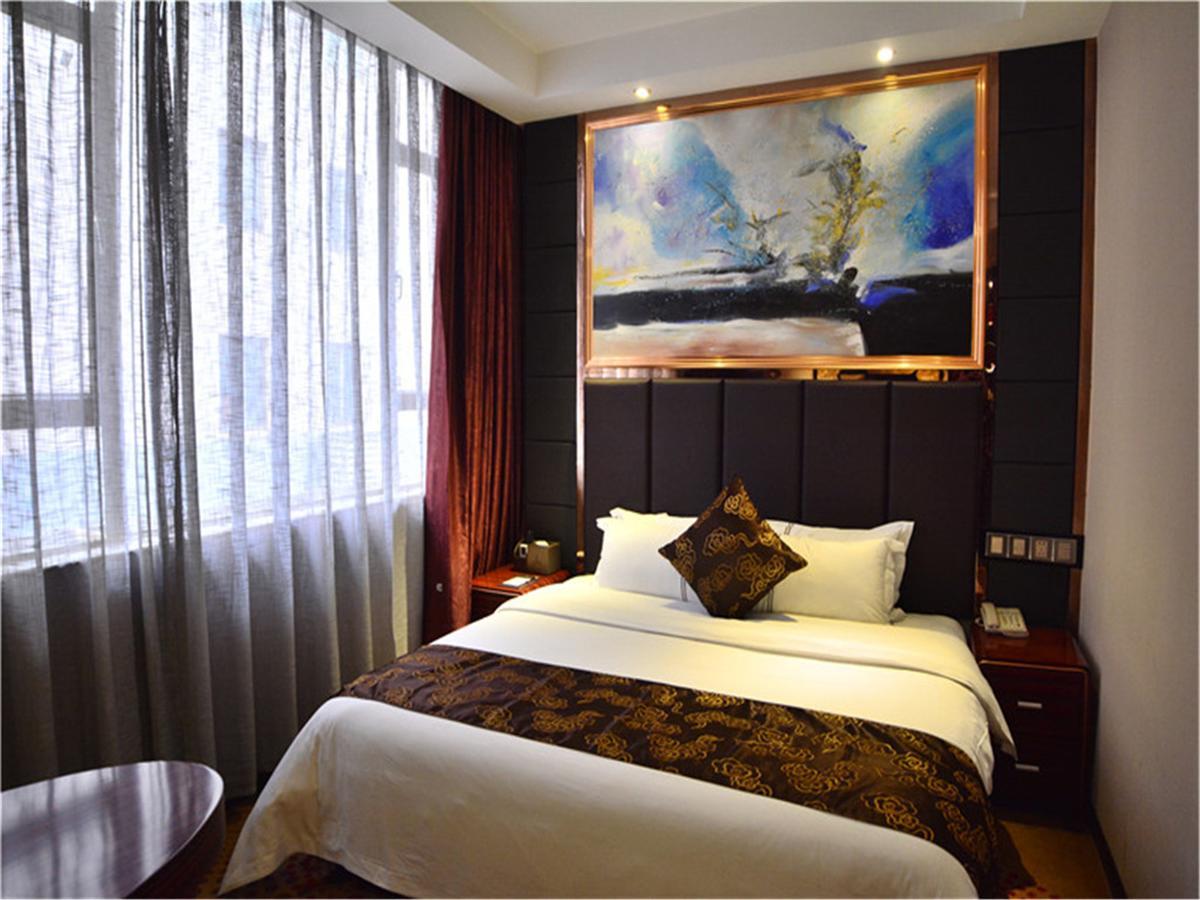 Lavande Hotel Wuhan Railway Station Экстерьер фото