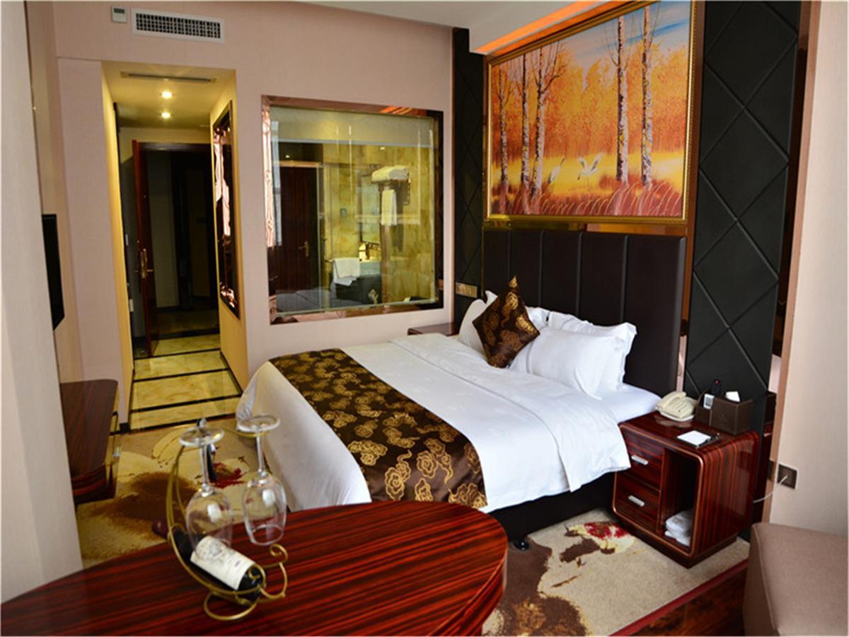 Lavande Hotel Wuhan Railway Station Экстерьер фото