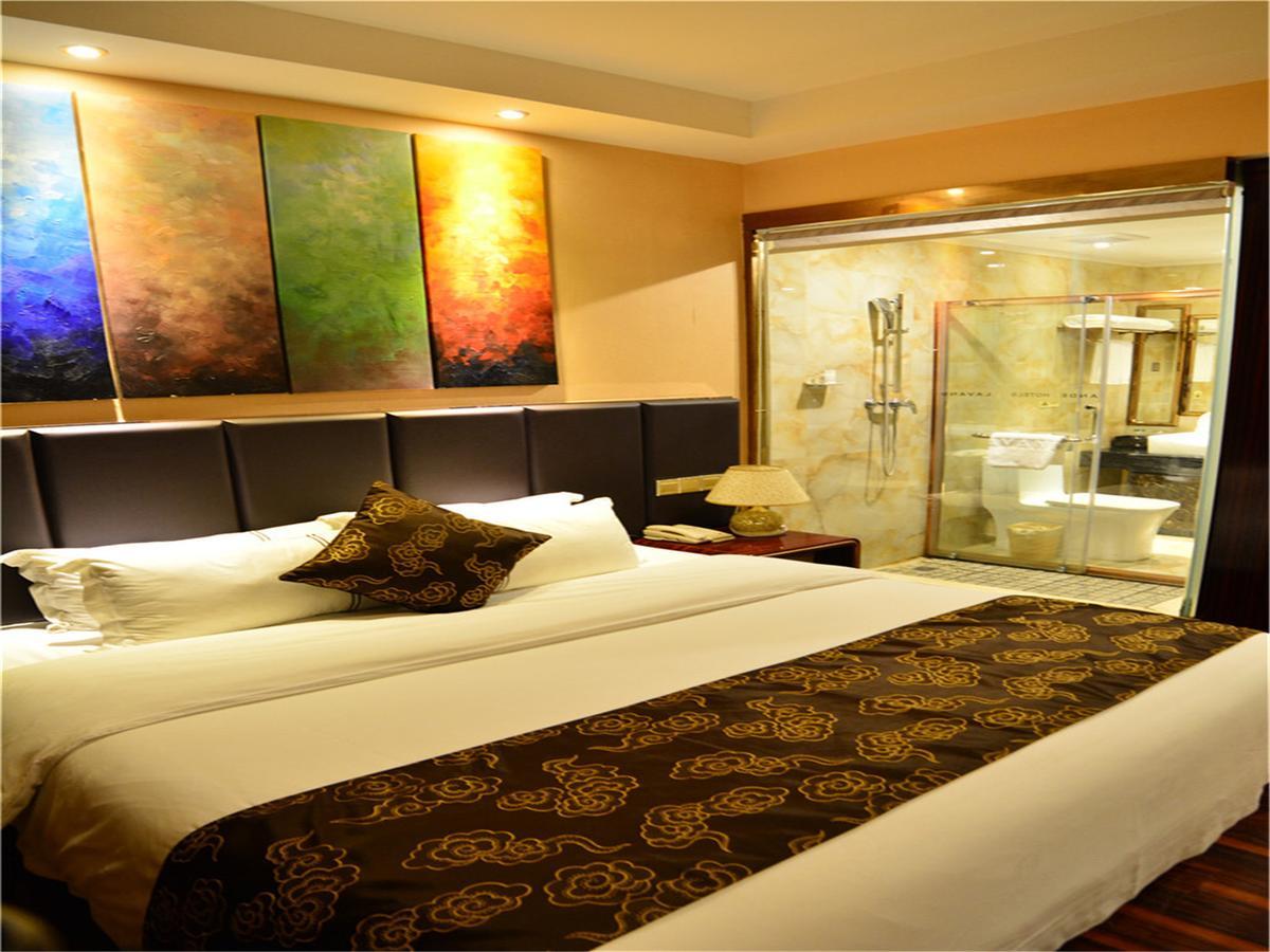 Lavande Hotel Wuhan Railway Station Экстерьер фото