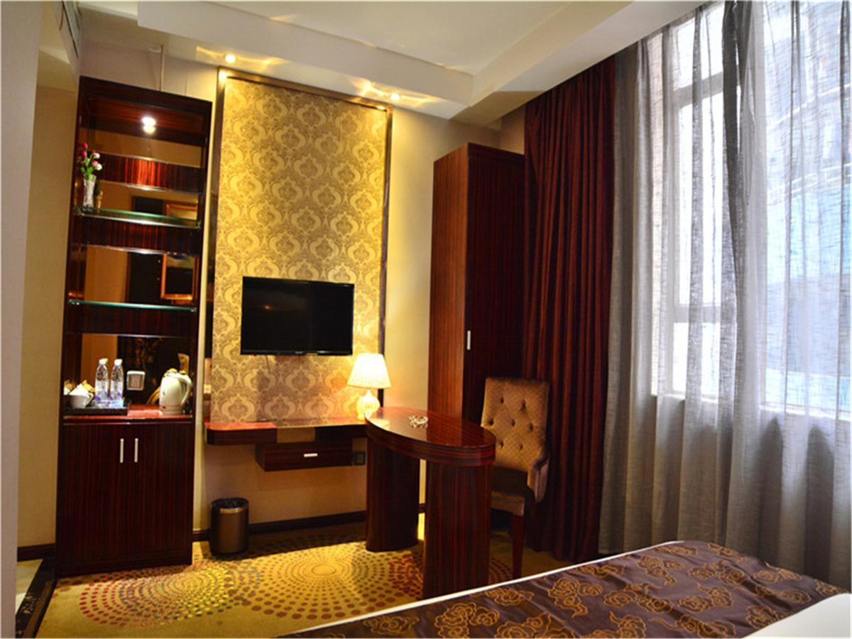 Lavande Hotel Wuhan Railway Station Экстерьер фото