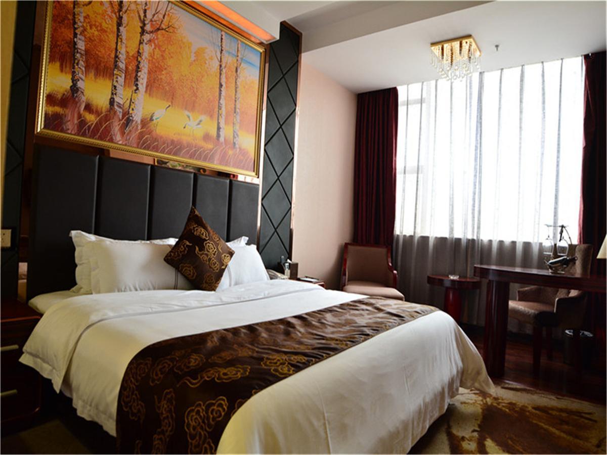 Lavande Hotel Wuhan Railway Station Экстерьер фото
