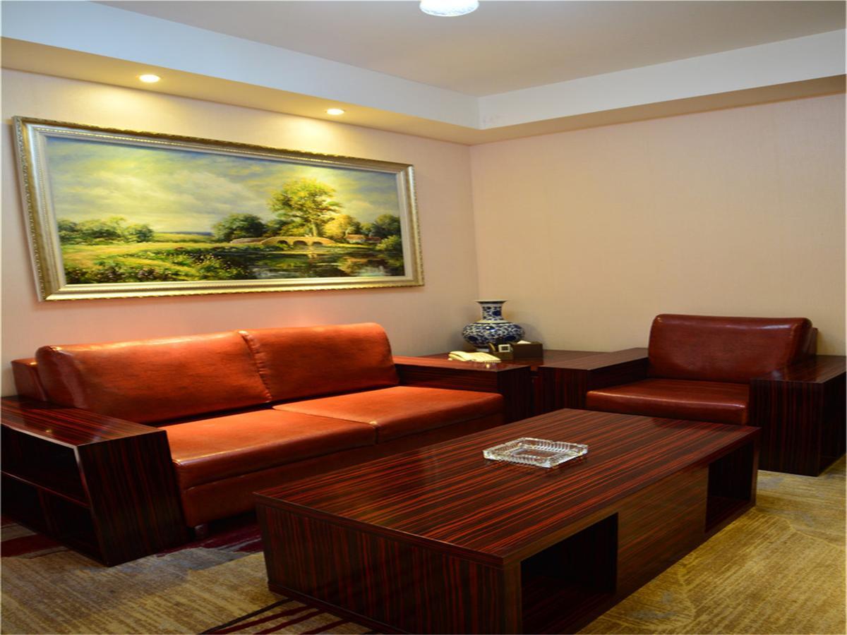 Lavande Hotel Wuhan Railway Station Экстерьер фото